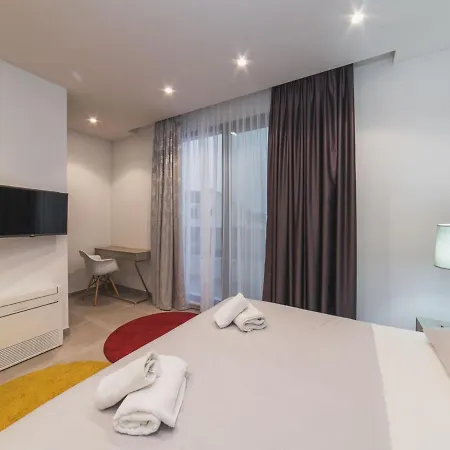 Вілла Luxury 3 With Private Pool, Jacuzzi And Gym By The On Ciovo - Okrug Donji *