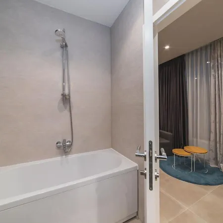 Luxury 3 With Private Pool, Jacuzzi And Gym By The On Ciovo - Okrug Donji