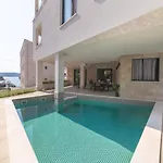 Luxury 3 With Private Pool, Jacuzzi And Gym By The On Ciovo - Okrug Donji Trogir