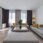 Luxury 3 With Private Pool, Jacuzzi And Gym By The On Ciovo - Okrug Donji Vila *