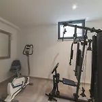 Vila Luxury 3 With Private Pool, Jacuzzi And Gym By The On Ciovo - Okrug Donji *