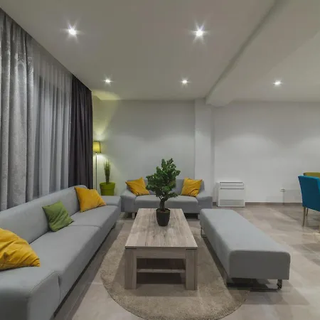 Luxury 3 With Private Pool, Jacuzzi And Gym By The On Ciovo - Okrug Donji