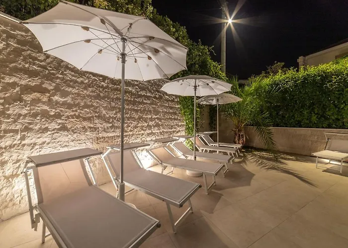 Luxury 3 With Private Pool, Jacuzzi And Gym By The On Ciovo - Okrug Donji Trogir