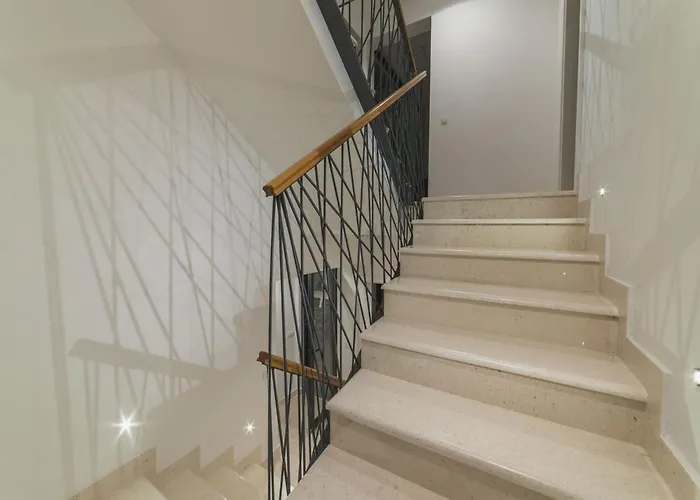 Villa Luxury 3 With Private Pool, Jacuzzi And Gym By The On Ciovo - Okrug Donji Trogir