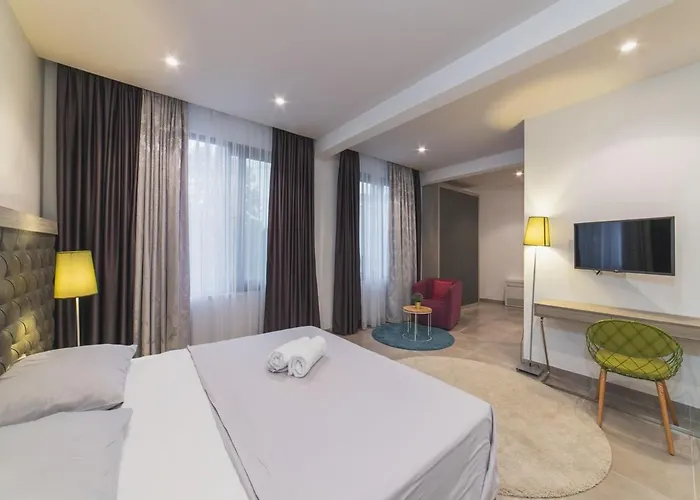 Luxury 3 With Private Pool, Jacuzzi And Gym By The On Ciovo - Okrug Donji Trogir