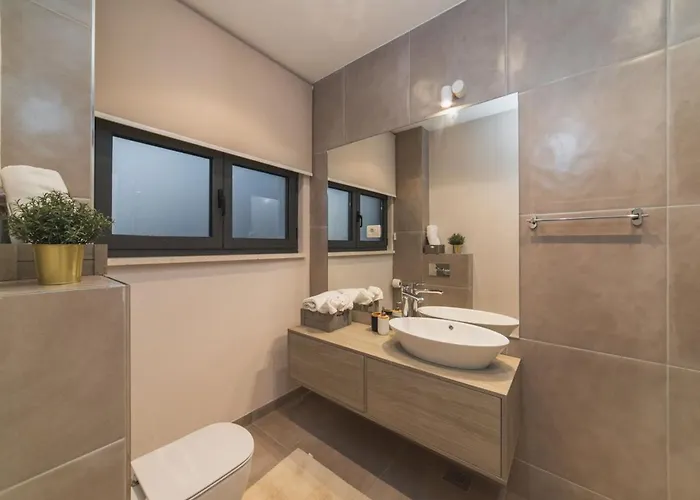Luxury 3 With Private Pool, Jacuzzi And Gym By The On Ciovo - Okrug Donji * Trogir