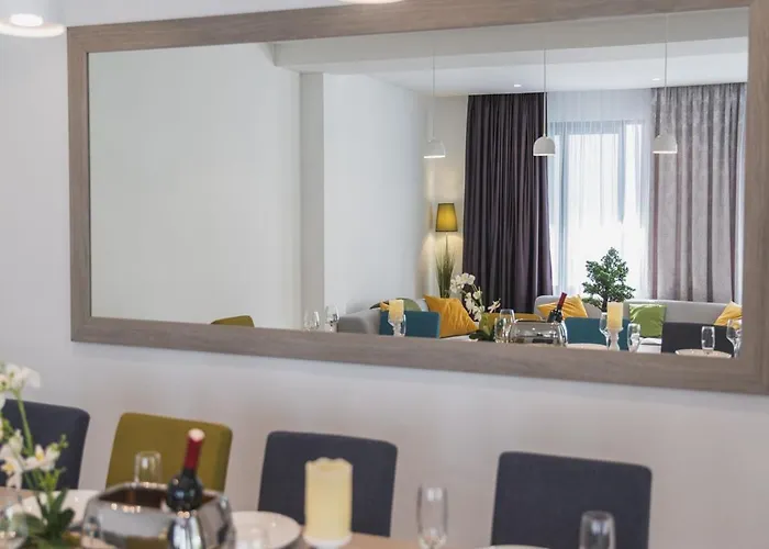Luxury 3 With Private Pool, Jacuzzi And Gym By The On Ciovo - Okrug Donji Willa